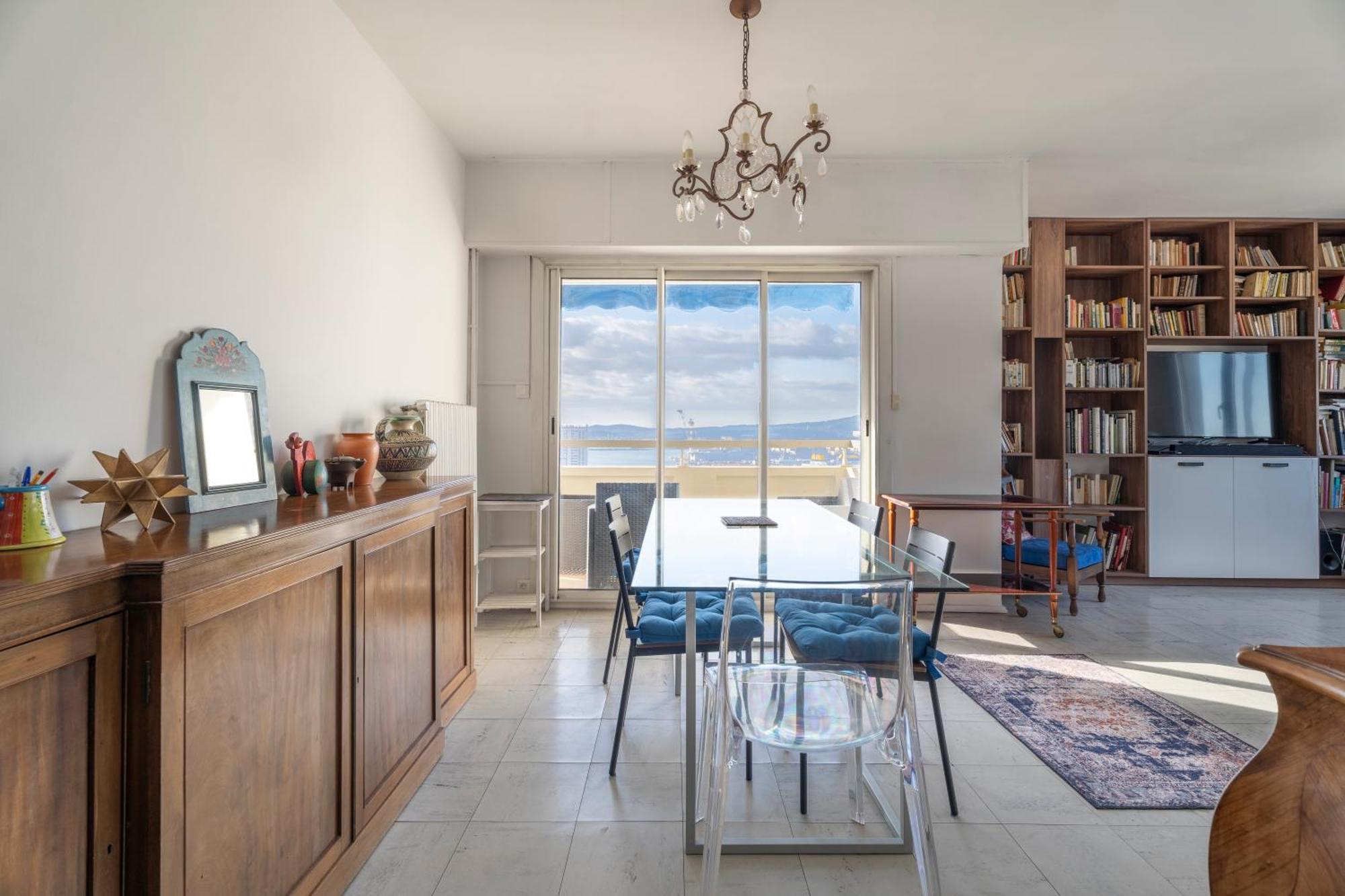 Vue Panoramique, Grand Appartement 2 Chambres A 土伦 外观 照片